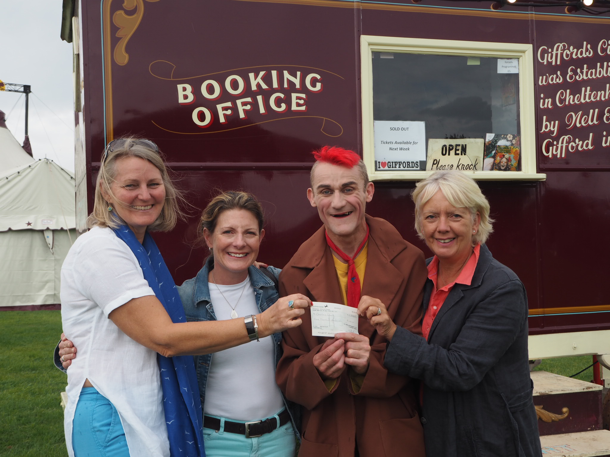 (Photo from left to right) Di Wilson, Abigail Gayer, Tweedy and Jane Lamb of Charlie’s Charity