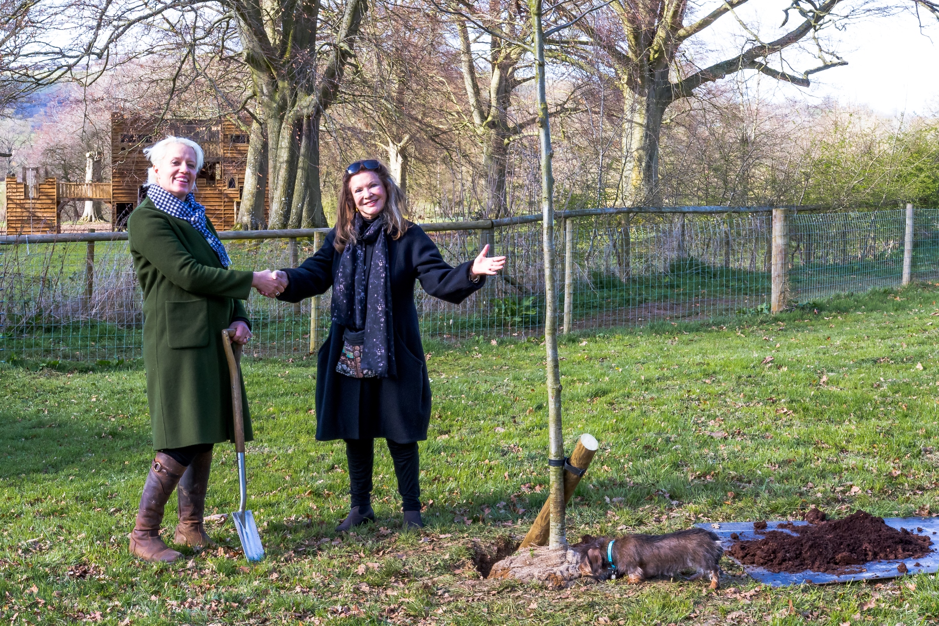 Nell Gifford and Lady Ashcombe (photograph by Stroud Camera Club 2019)